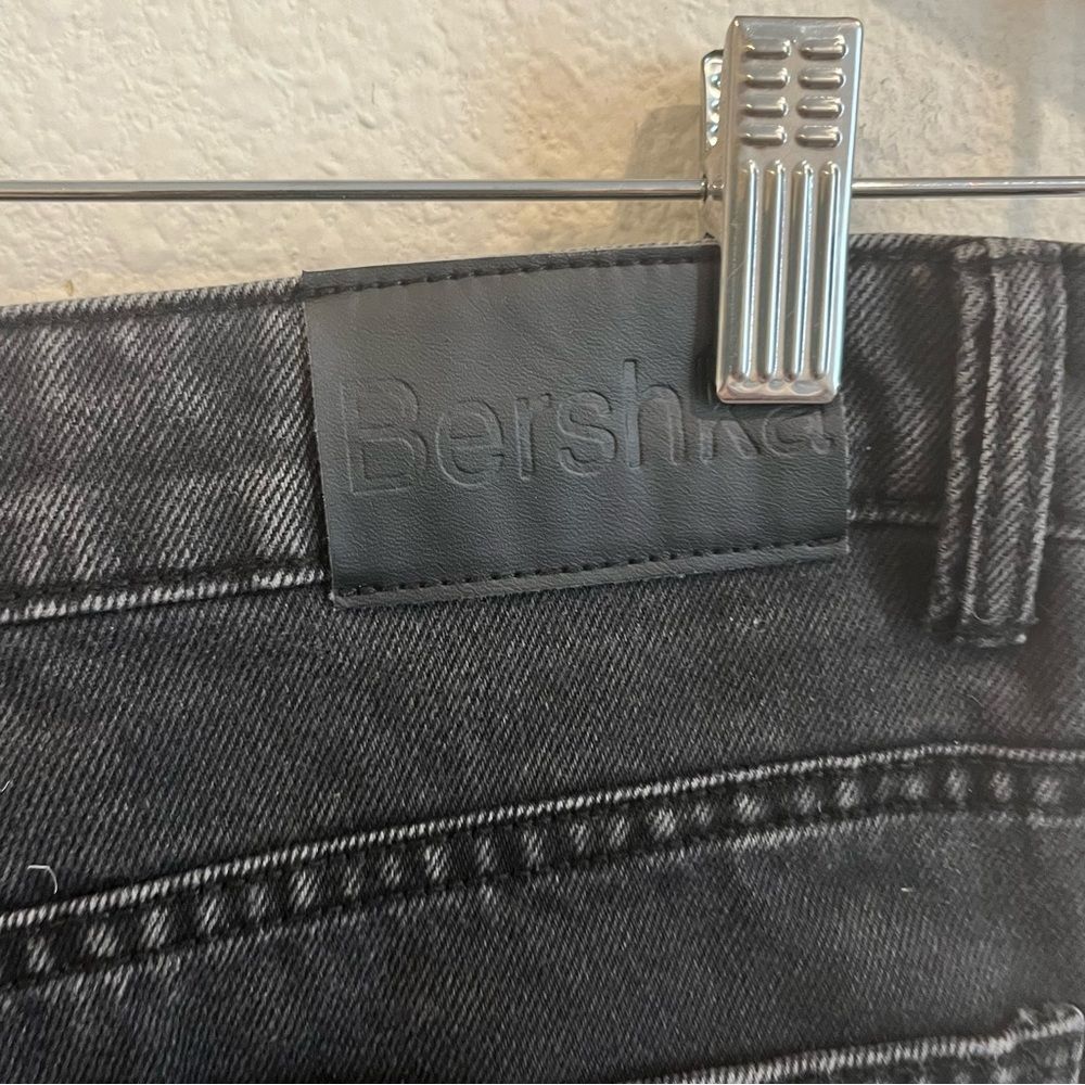 Bershka charcoal gray black straight cropped jeans distressed raw hem size 4 - Picture 8 of 12